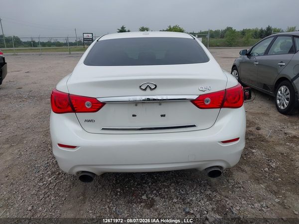 2016 INFINITI Q50 — I16