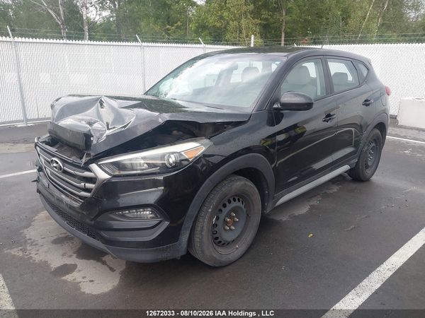 2017 HYUNDAI TUCSON SE