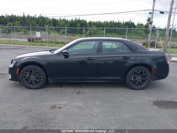 2023 CHRYSLER 300 TOURING L — I12