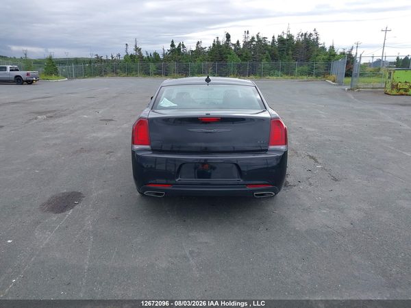 2023 CHRYSLER 300 TOURING L — I14