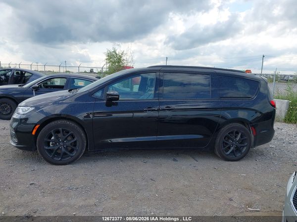2025 CHRYSLER PACIFICA LIMITED
