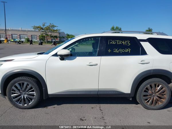 2022 NISSAN PATHFINDER sl — I14