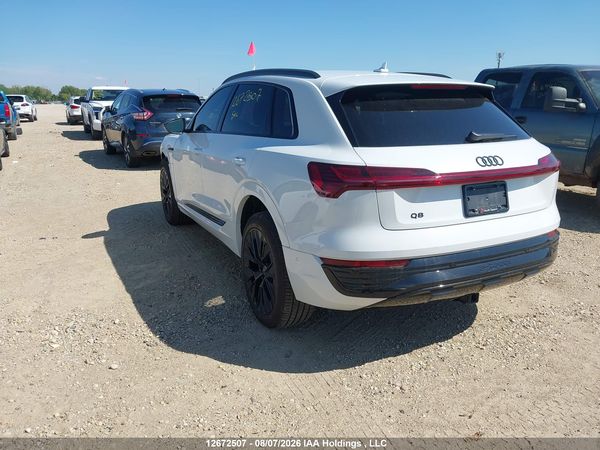 2024 AUDI Q8 E-TRON quattro Premium