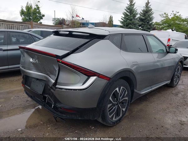 2023 KIA EV6 WIND — I4