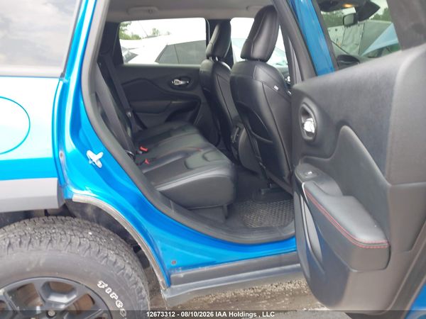 2022 JEEP CHEROKEE TRAILHAWK — I8