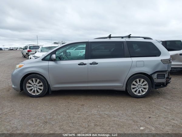 2012 TOYOTA SIENNA V6 7 PASSENGER