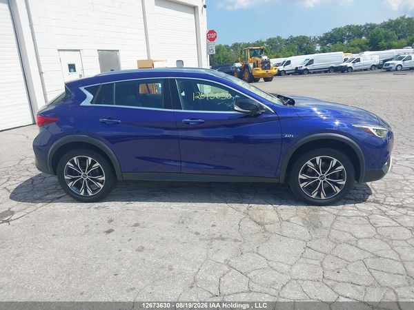 2017 INFINITI QX30 LUXURY/PREMIUM/SPORT