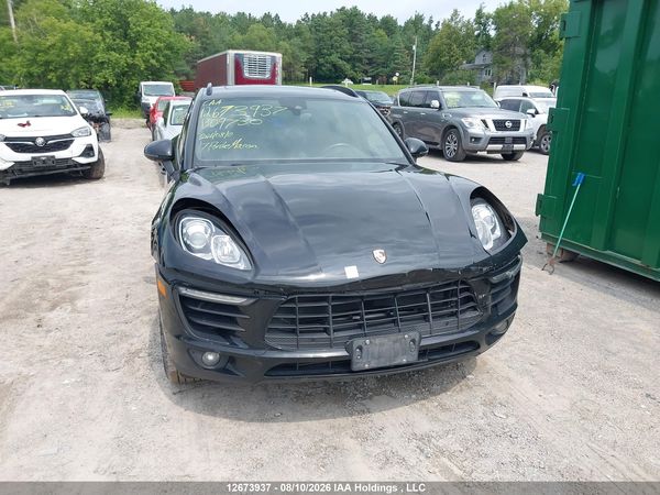 2017 PORSCHE MACAN