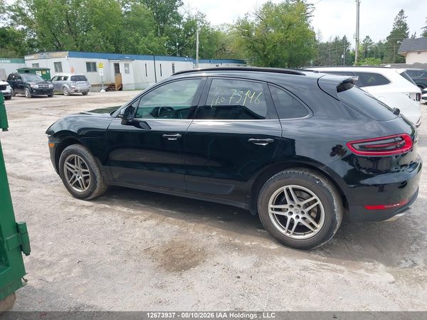 2017 PORSCHE MACAN