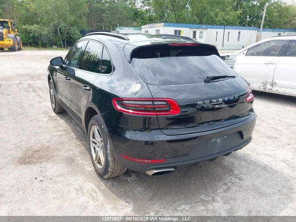2017 PORSCHE MACAN