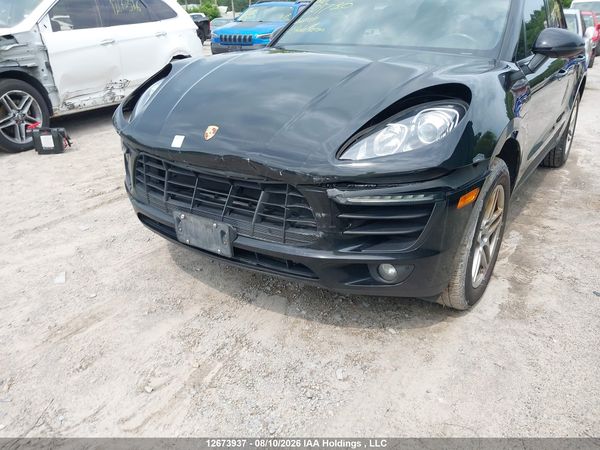 2017 PORSCHE MACAN