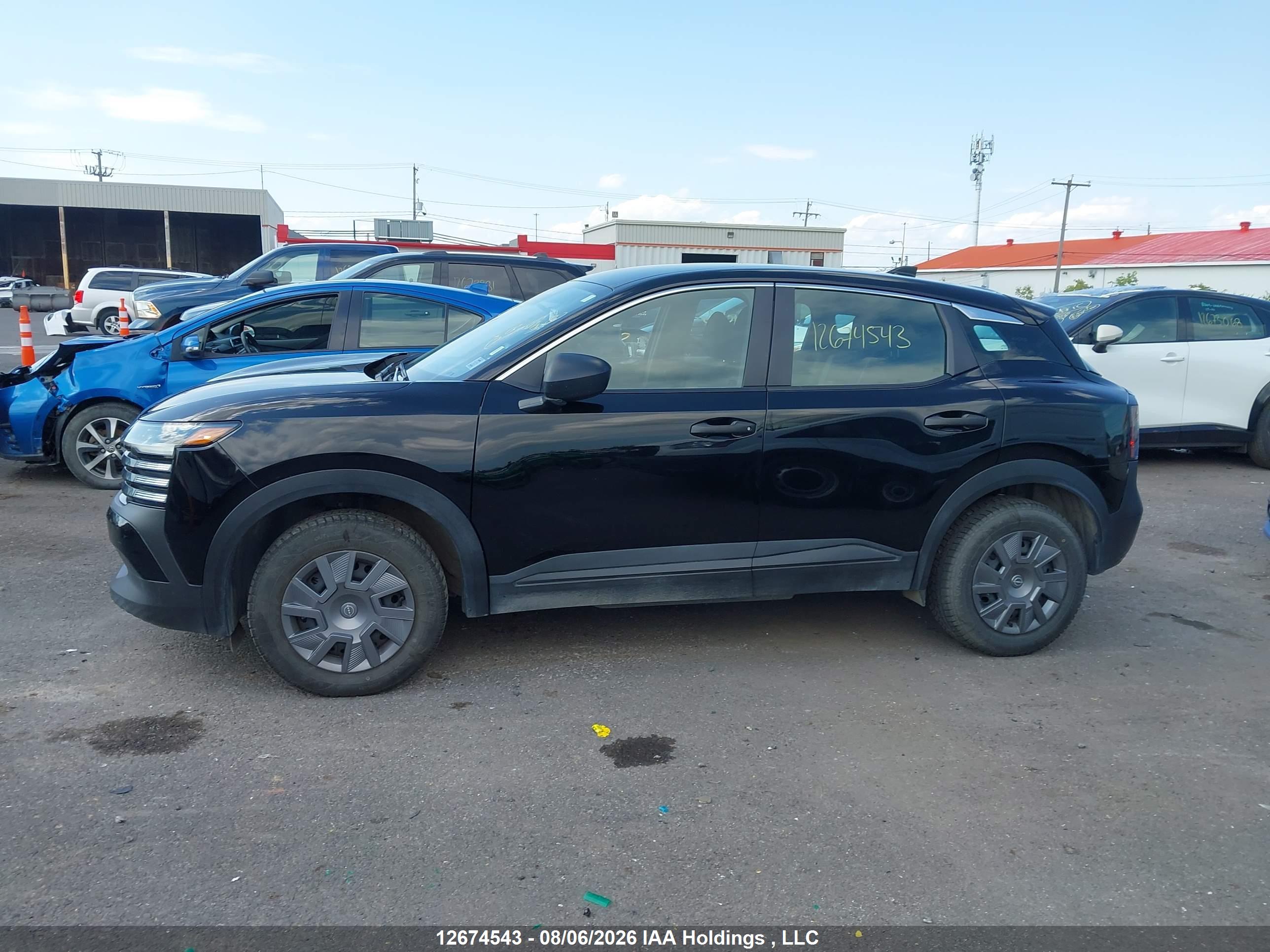 2025 NISSAN KICKS S