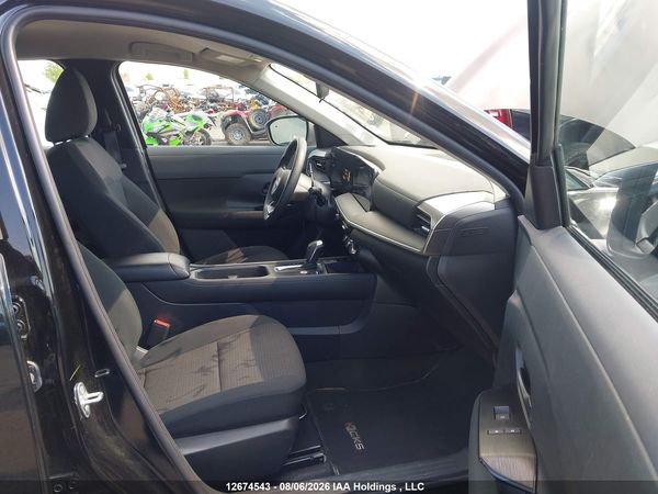 2025 NISSAN KICKS S