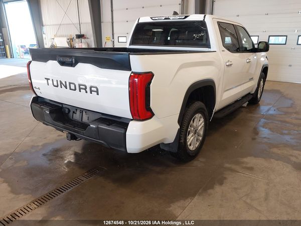 2024 TOYOTA TUNDRA SR 4X4 — I4