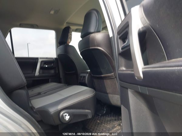 2017 TOYOTA 4RUNNER SR5