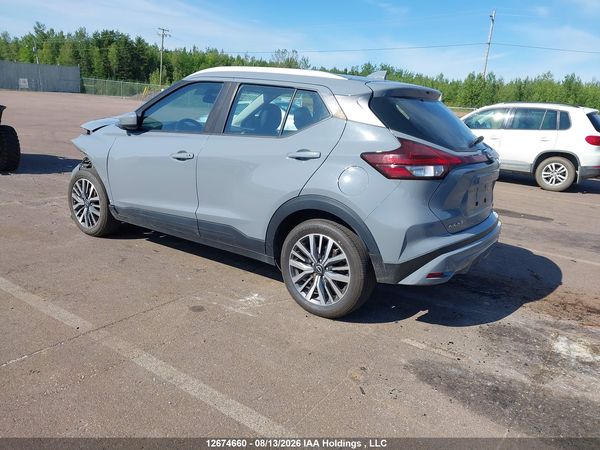 2022 NISSAN KICKS SV