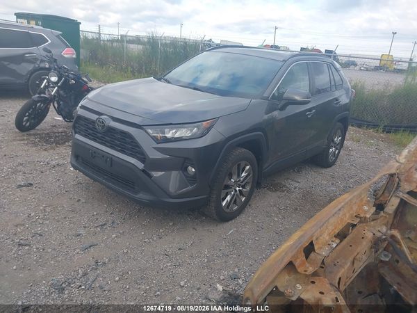 2020 TOYOTA RAV4 XLE