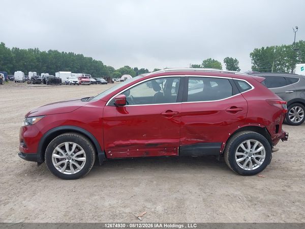 2022 NISSAN QASHQAI SL/SV