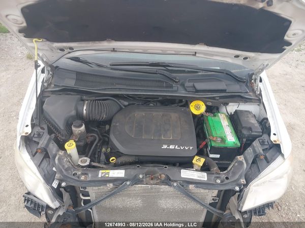 2014 DODGE GRAND CARAVAN SE/SXT — I10