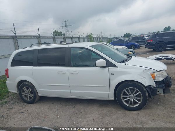 2014 DODGE GRAND CARAVAN SE/SXT — I14