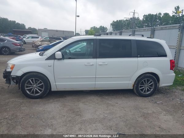 2014 DODGE GRAND CARAVAN SE/SXT — I15