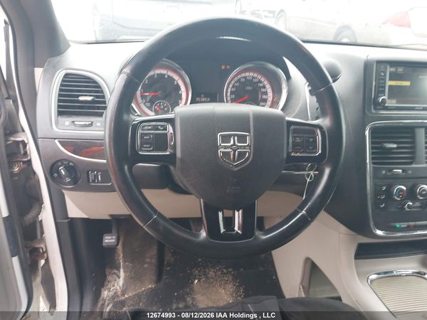 2014 DODGE GRAND CARAVAN SE/SXT — I21