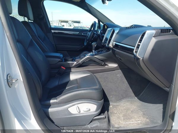 2017 PORSCHE CAYENNE PLATINUM EDITION