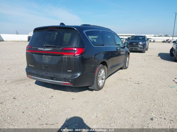 2022 CHRYSLER PACIFICA TOURING L