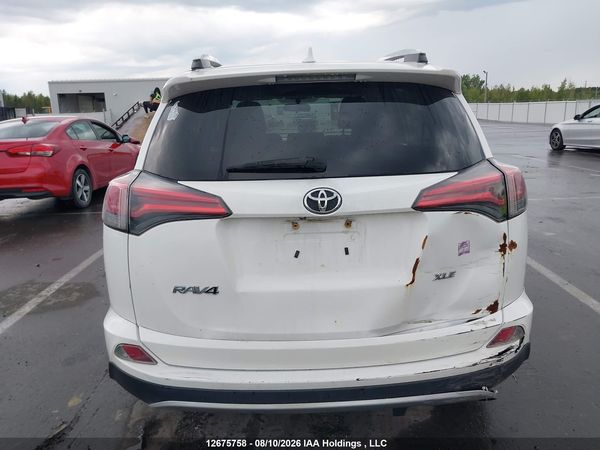 2016 TOYOTA RAV4 XLE