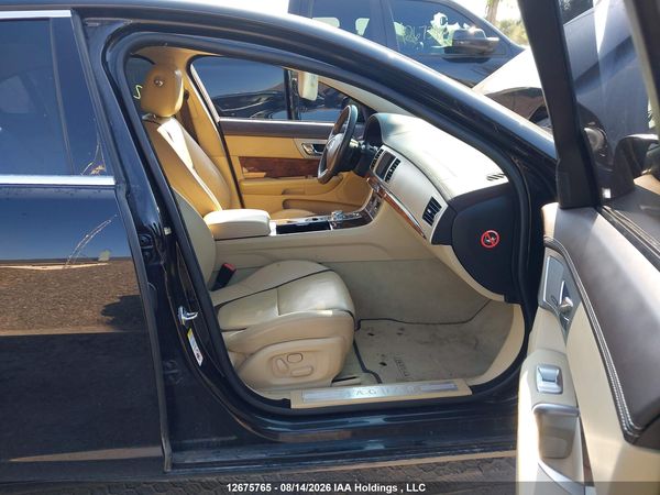 2013 JAGUAR XF 3.0L