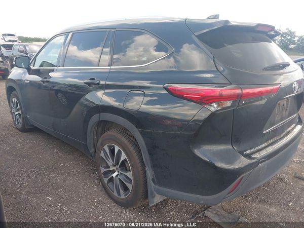 2021 TOYOTA HIGHLANDER XLE