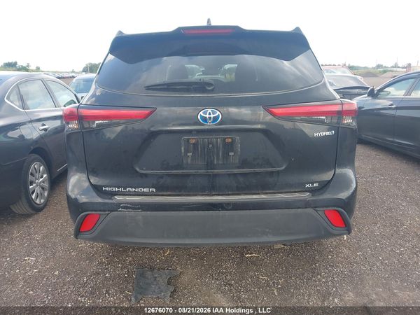 2021 TOYOTA HIGHLANDER XLE