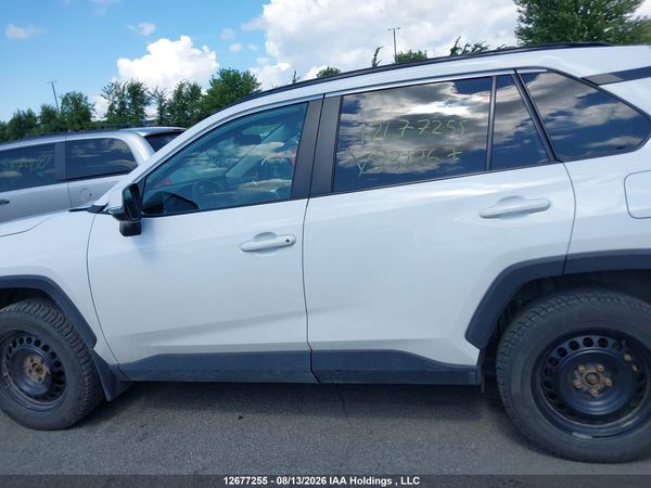 2021 TOYOTA RAV4 XLE HV