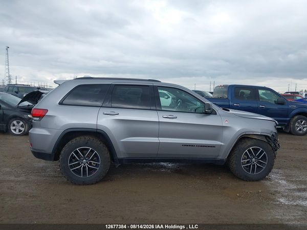 2017 JEEP GRAND CHEROKEE TRAILHAWK — I14