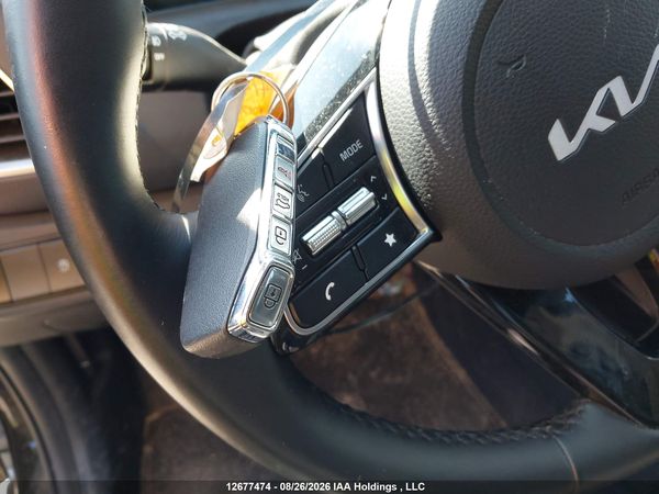 2025 KIA SELTOS EX — I11