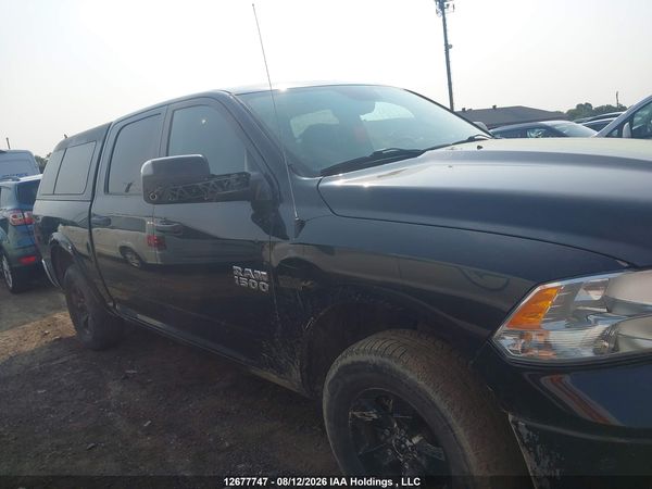 2016 RAM 1500 SLT