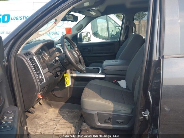 2016 RAM 1500 SLT