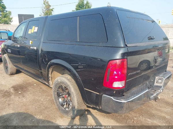 2016 RAM 1500 SLT