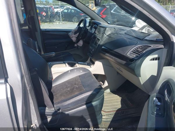 2018 DODGE GRAND CARAVAN SE