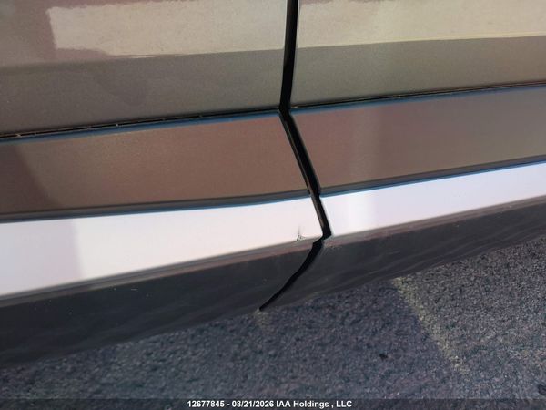2025 NISSAN KICKS SR PREMIUM