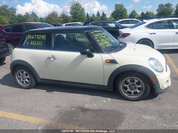 2013 MINI COOPER