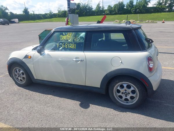 2013 MINI COOPER