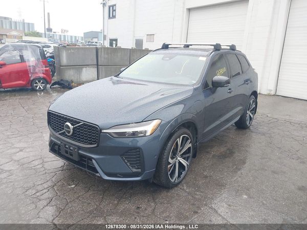 2022 VOLVO XC60 T8 RECHARGE R-DESIGN — I2