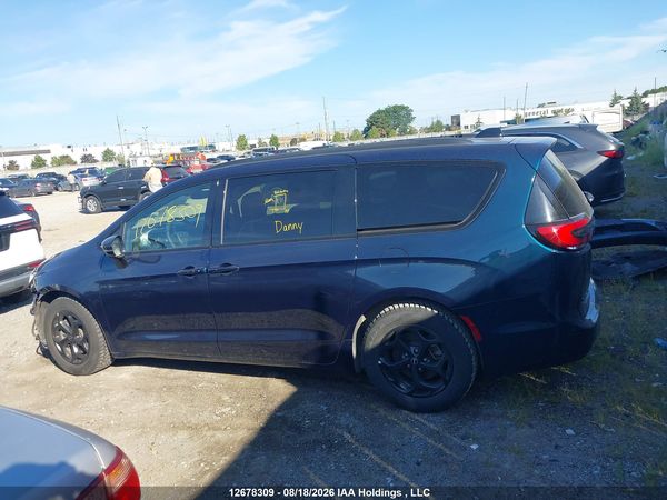 2025 CHRYSLER PACIFICA LIMITED