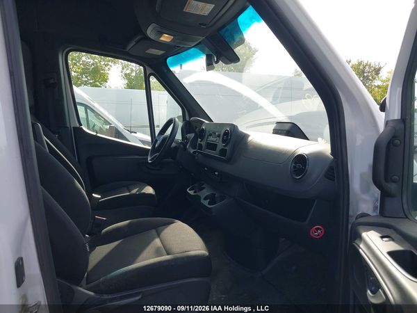2025 MERCEDES-BENZ SPRINTER 2500 907 (VS30)