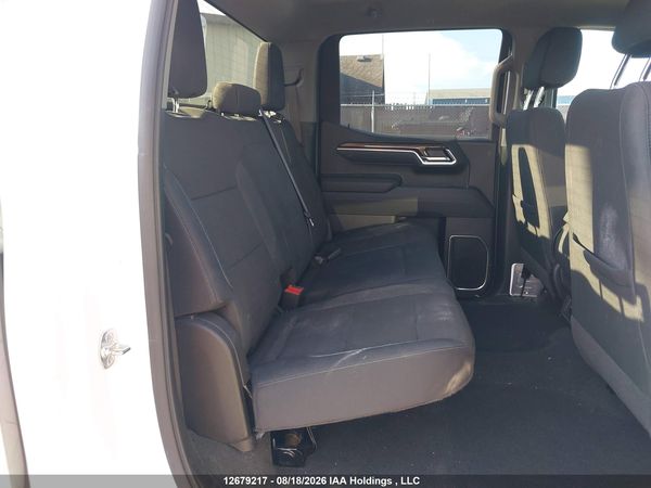 2026 CHEVROLET SILVERADO K1500 LT — I8