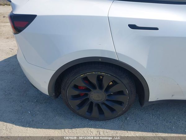 2022 TESLA MODEL Y — I6