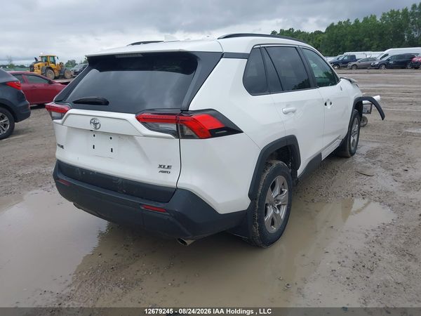 2022 TOYOTA RAV4 XLE