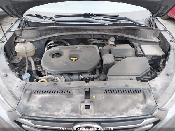 2016 HYUNDAI TUCSON — I10