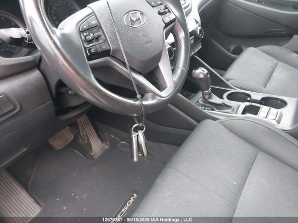2016 HYUNDAI TUCSON — I11